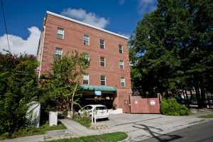 featured image of 110 S Roberson St Apt 3a