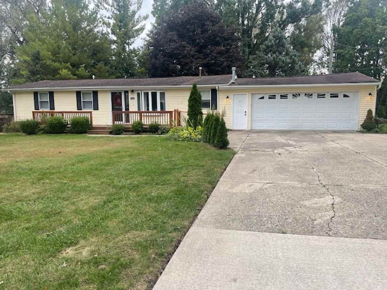 8420 Munrovia St - Photo 2 of 10