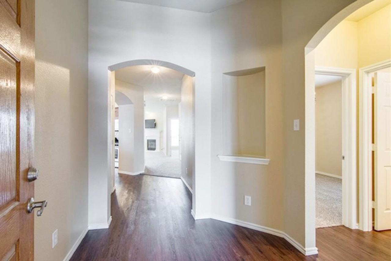 10001 Bull Run - Photo 2 of 15