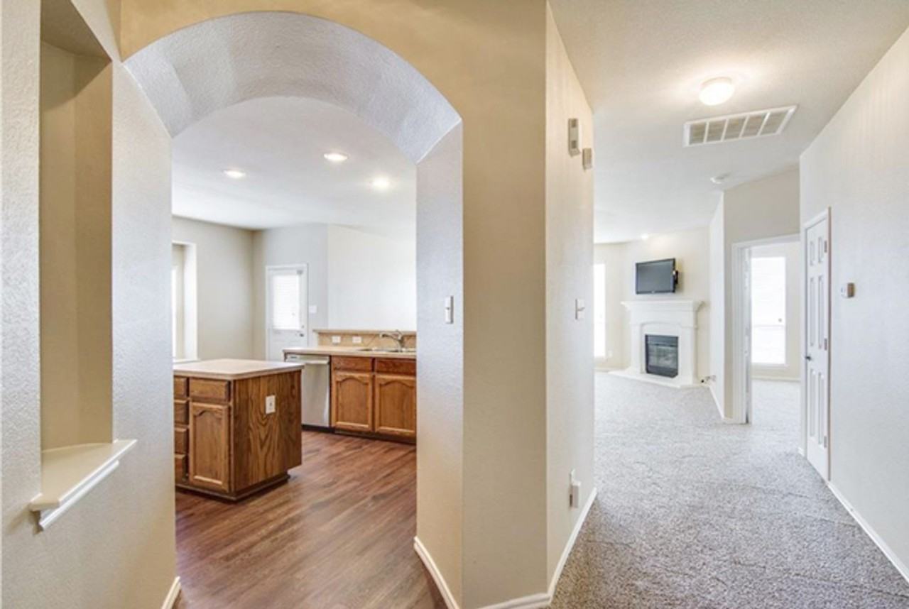 10001 Bull Run - Photo 3 of 15