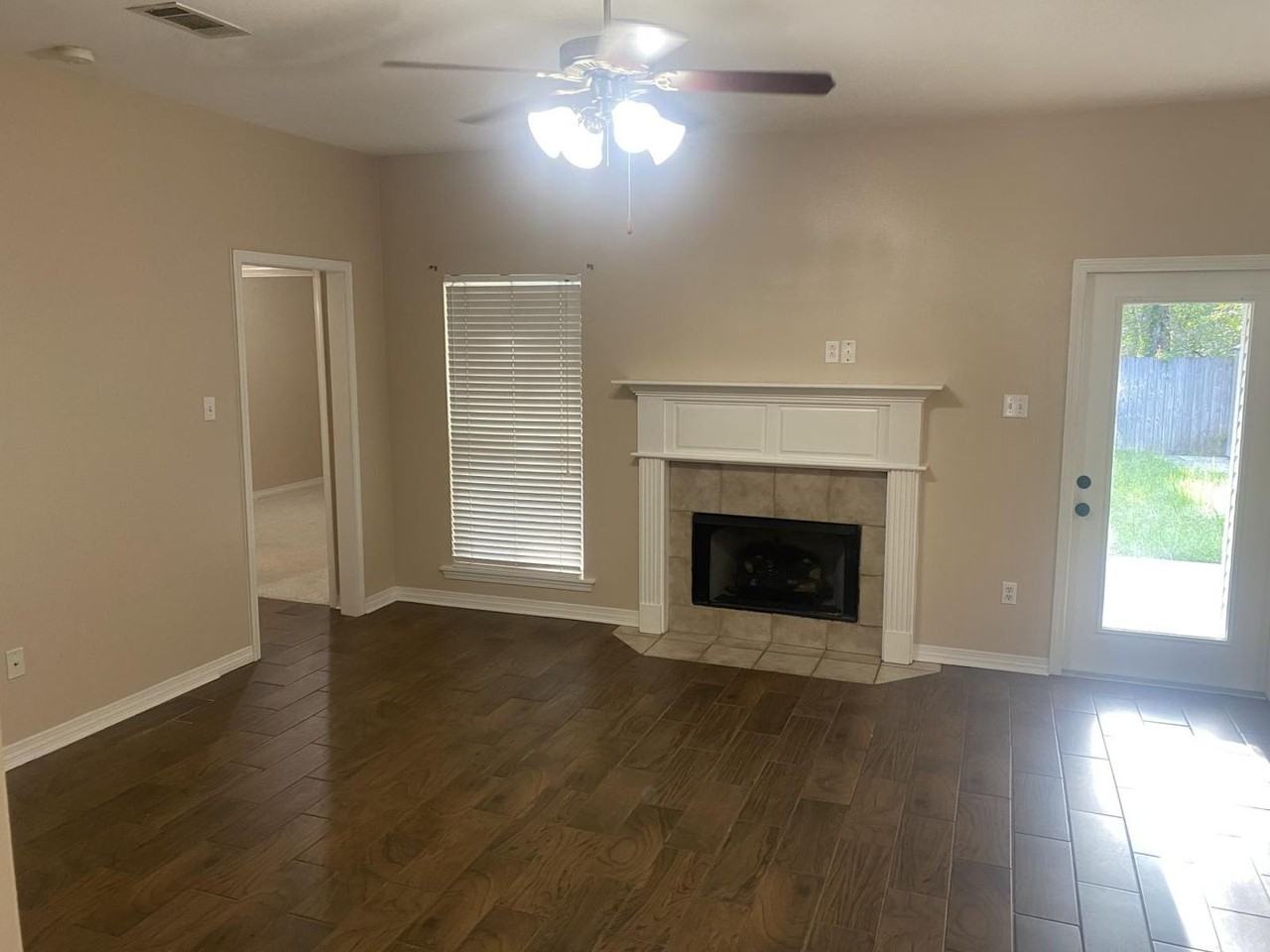 40035 Cassidy Ln - Photo 3 of 15