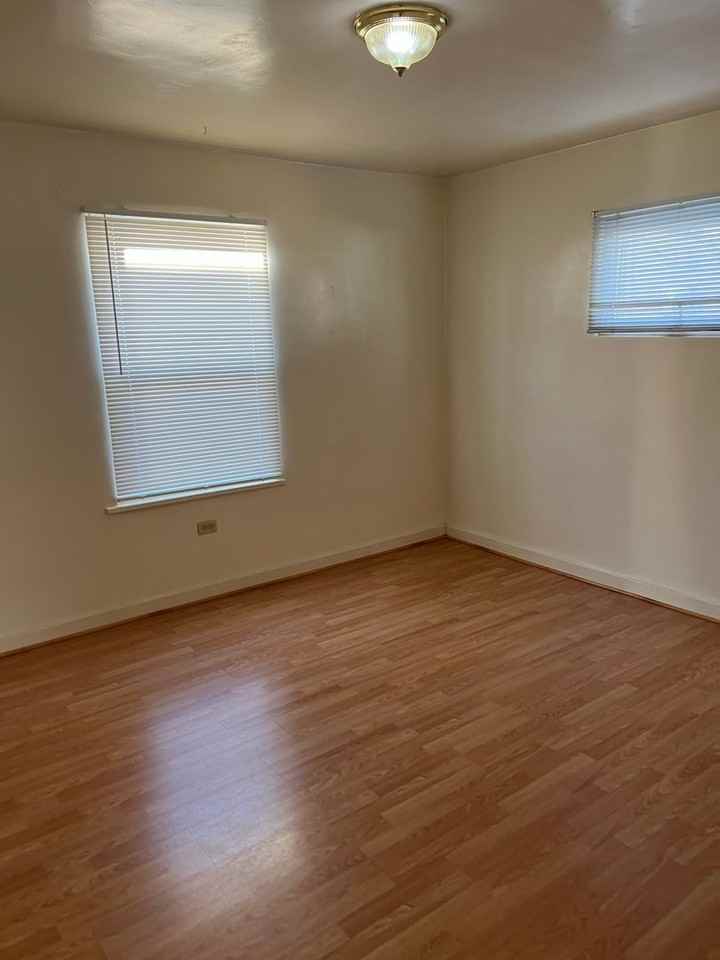 145 La Rue Ave - Photo 5 of 12