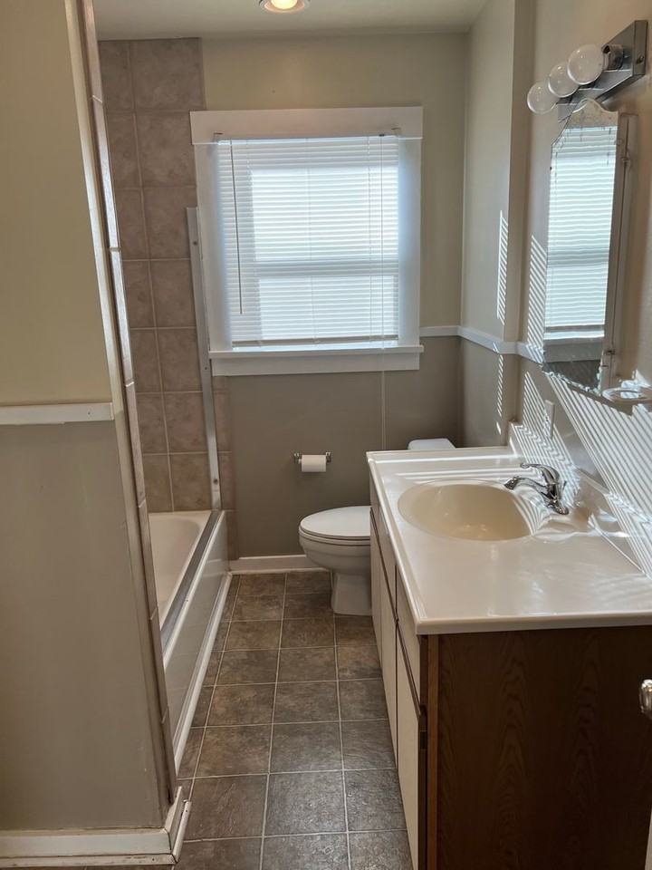 145 La Rue Ave - Photo 7 of 12