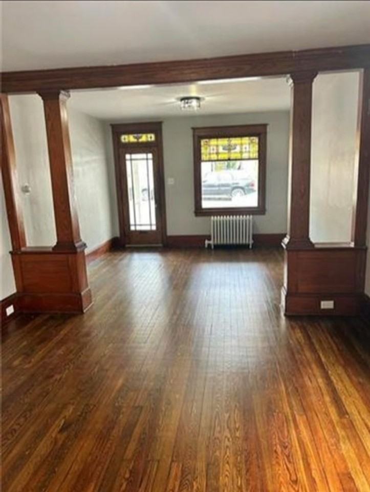 143 W Abbott St - Photo 3 of 9