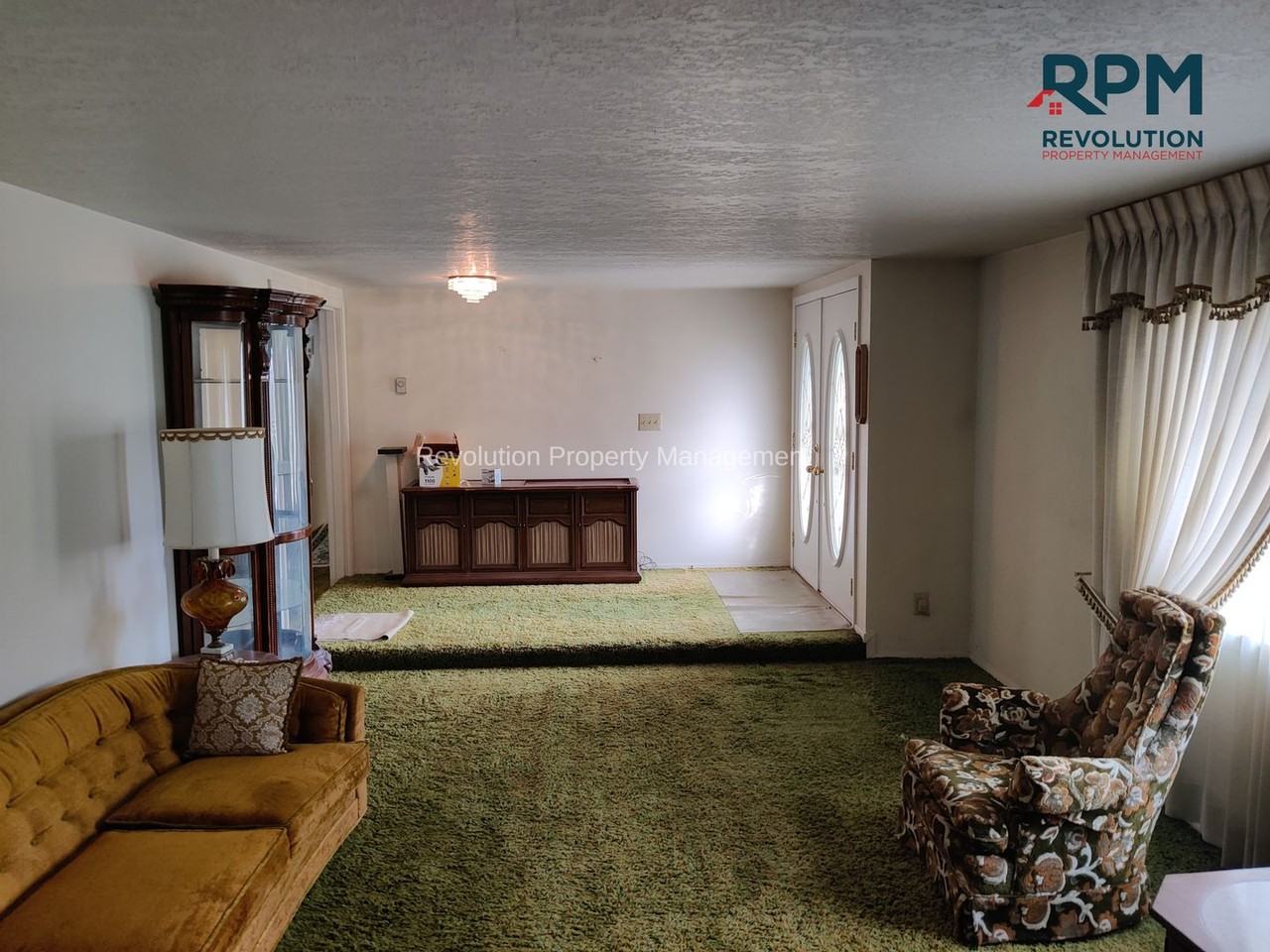 6240 W 5600 S - Photo 3 of 13