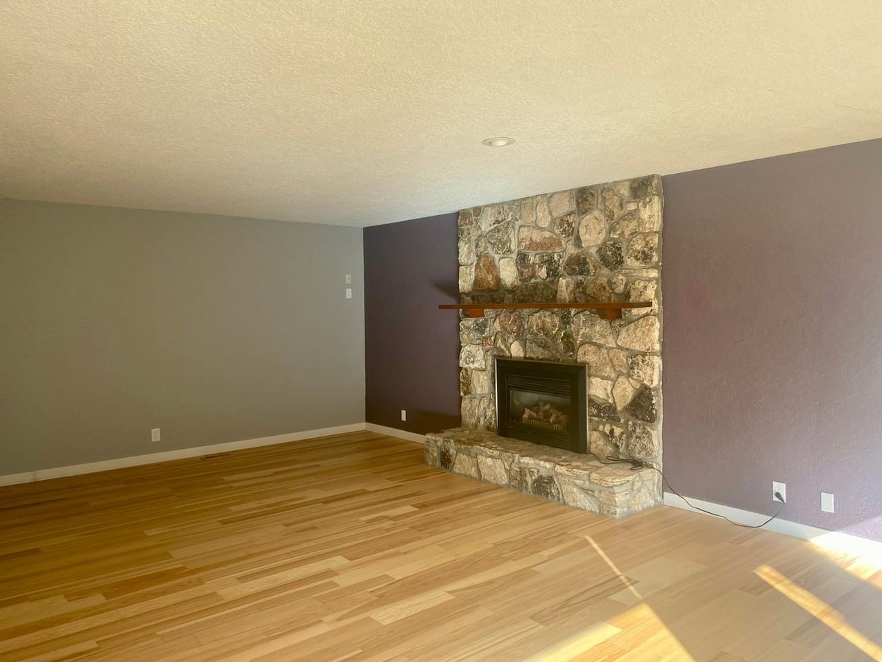 73 N River Dr - Photo 4 of 12