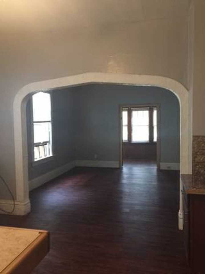 954 15th Ave Se - Photo 4 of 22