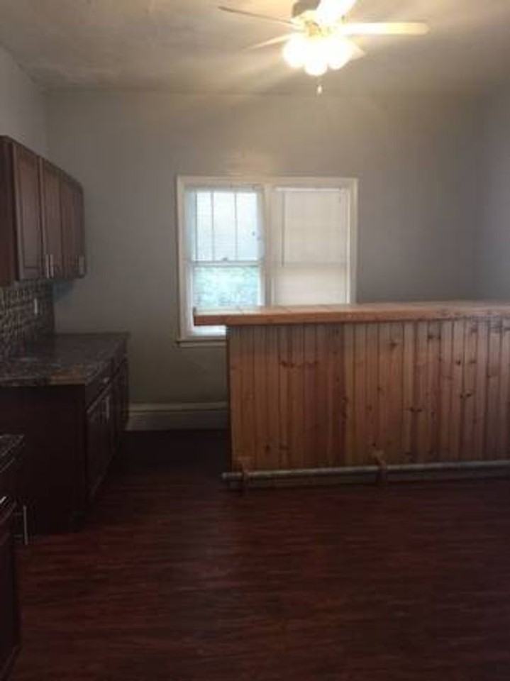 954 15th Ave Se - Photo 5 of 22