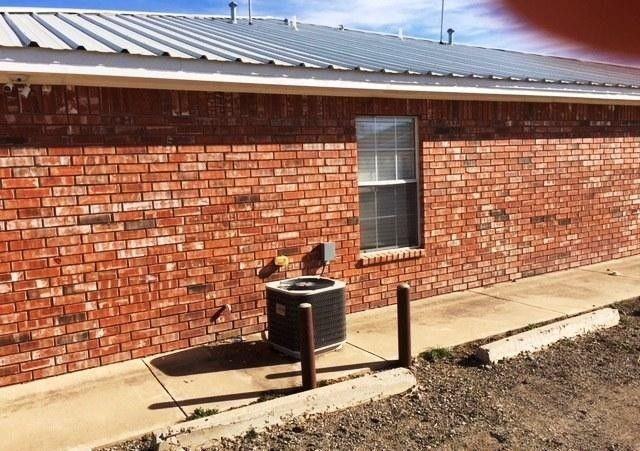 129 Townsgate Plz Apt C - Photo 2 of 15