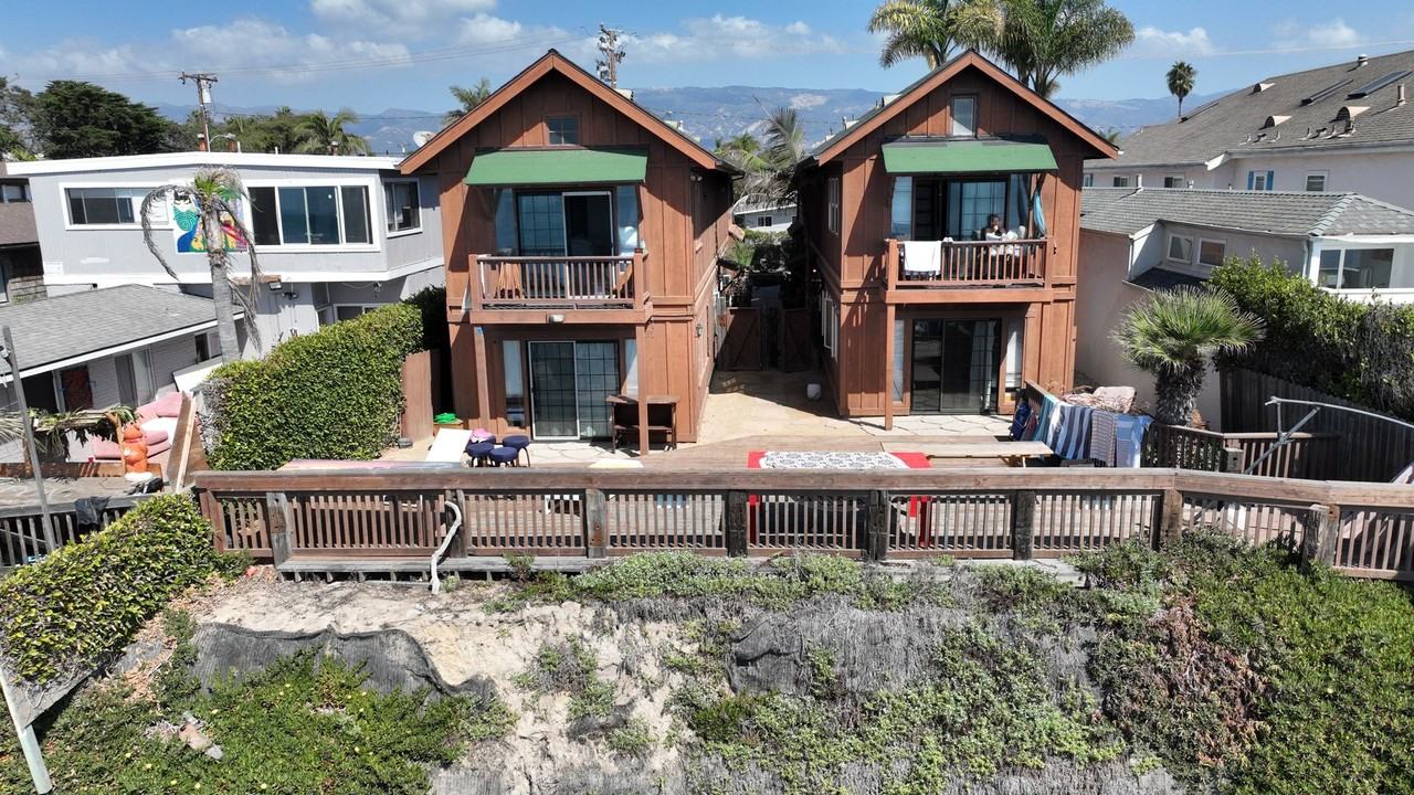 6585 Del Playa Dr - Photo 3 of 29