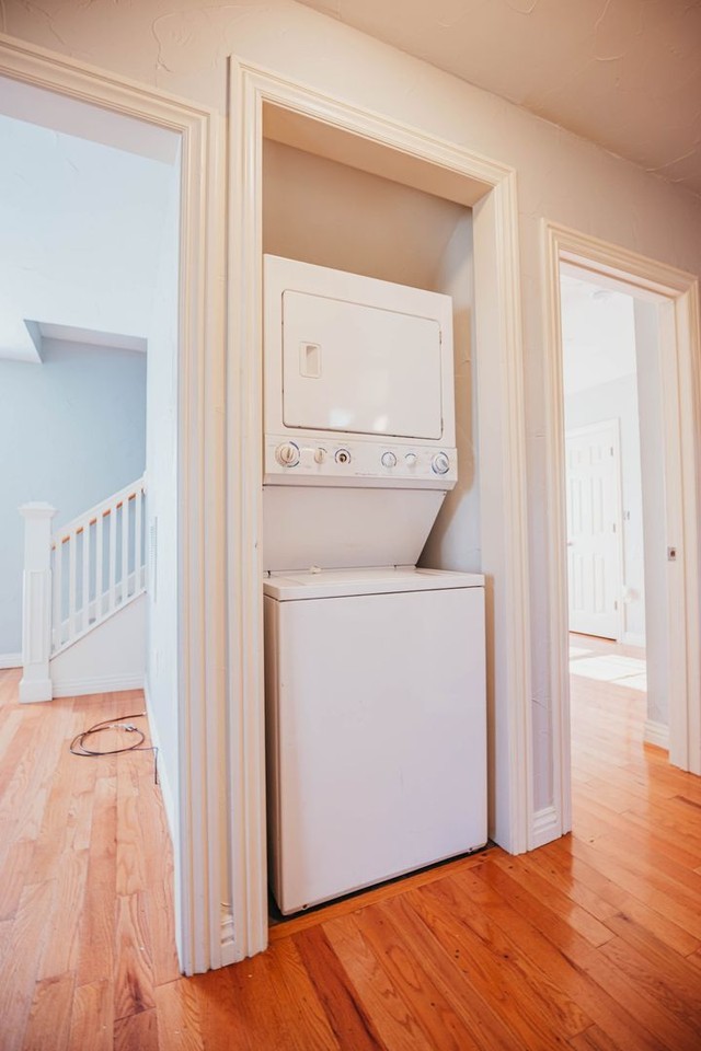 800 E Grand St - Photo 7 of 17