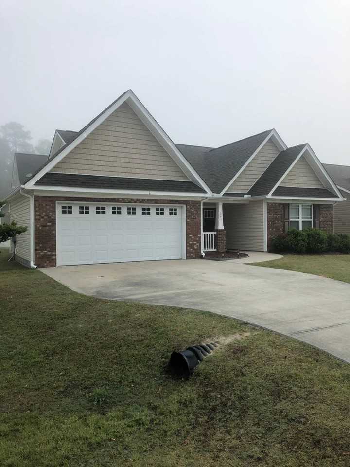 305 Falcon Bridge Dr - Photo 2 of 15