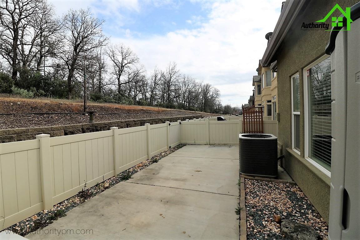 3101 Sinaloa Trl - Photo 3 of 24