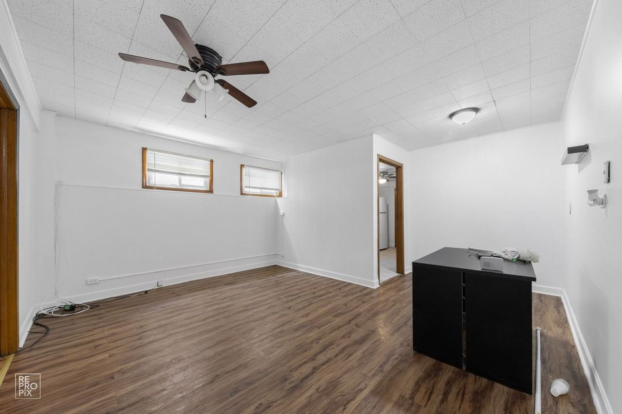 8742 Saint Louis Ave #B - Photo 3 of 10