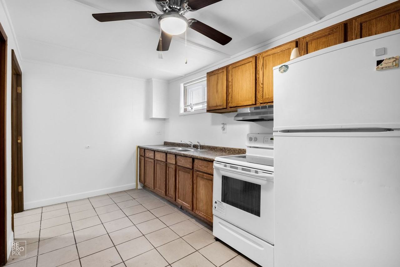 8742 Saint Louis Ave #B - Photo 6 of 10