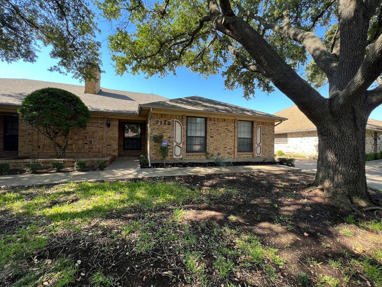 7112 Fuller Cir - Photo 2 of 34