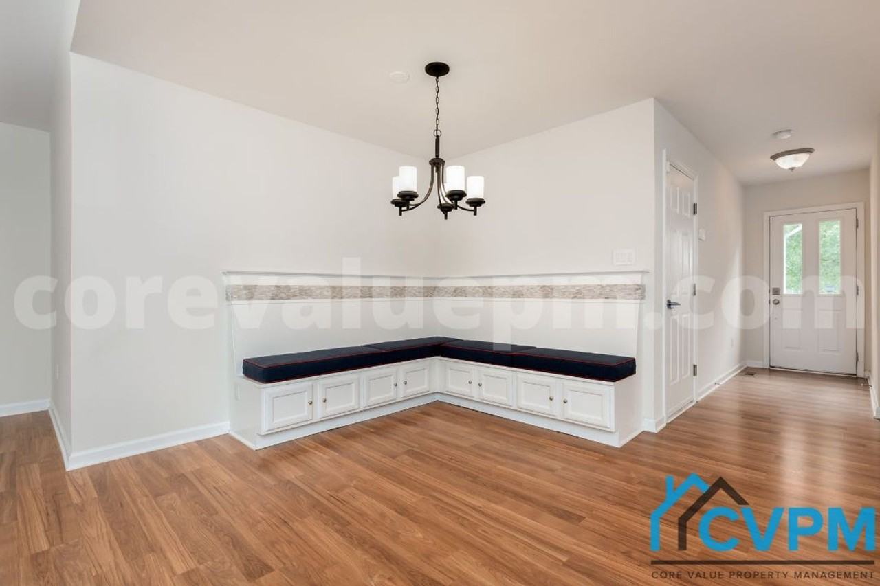 4702 Shelley Ln - Photo 4 of 30