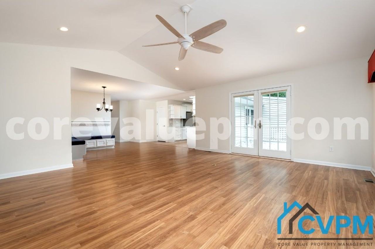 4702 Shelley Ln - Photo 6 of 30