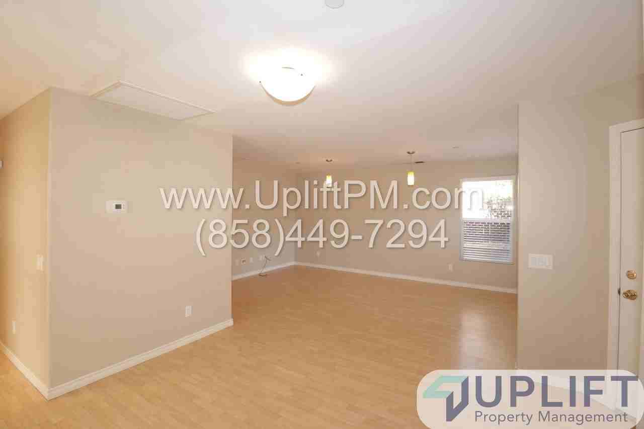 743 F St - Photo 2 of 17