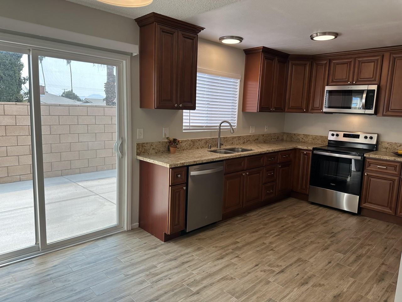 25863 Pacific Street #7 - Photo 5 of 22