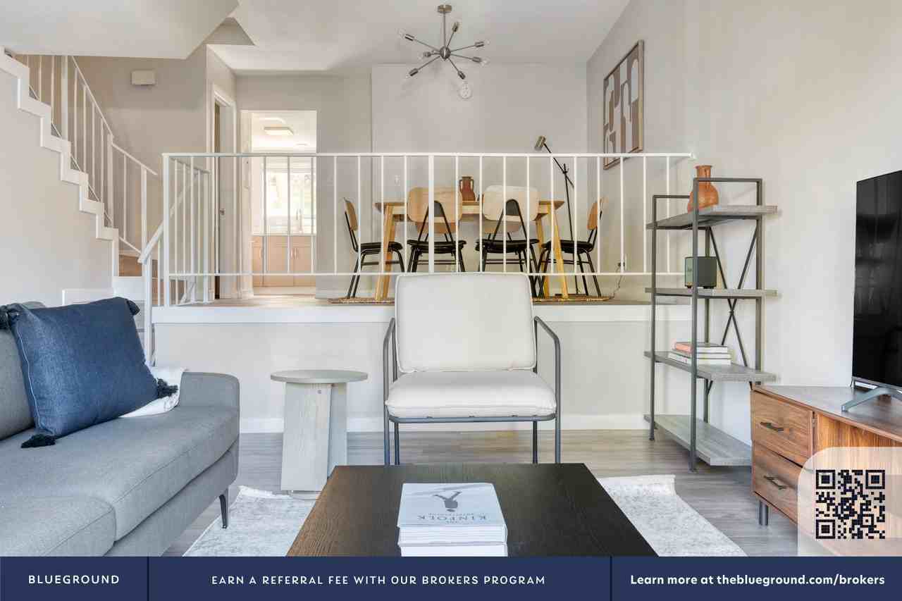 1119 Barbara St #661 - Photo 5 of 31