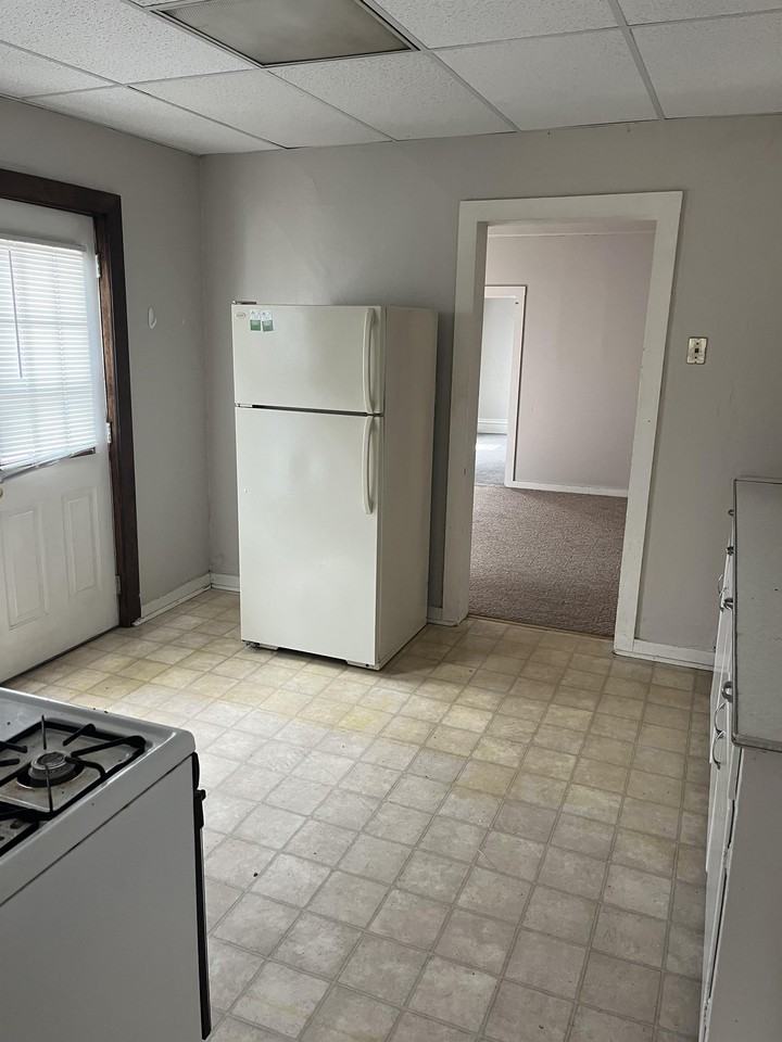 1160 High Avenue - Photo 2 of 8