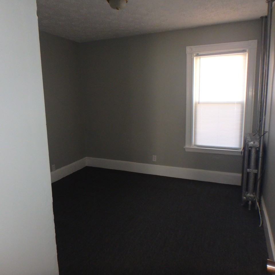 116-118 Walnut Street / 86 Howard - Photo 3 of 5