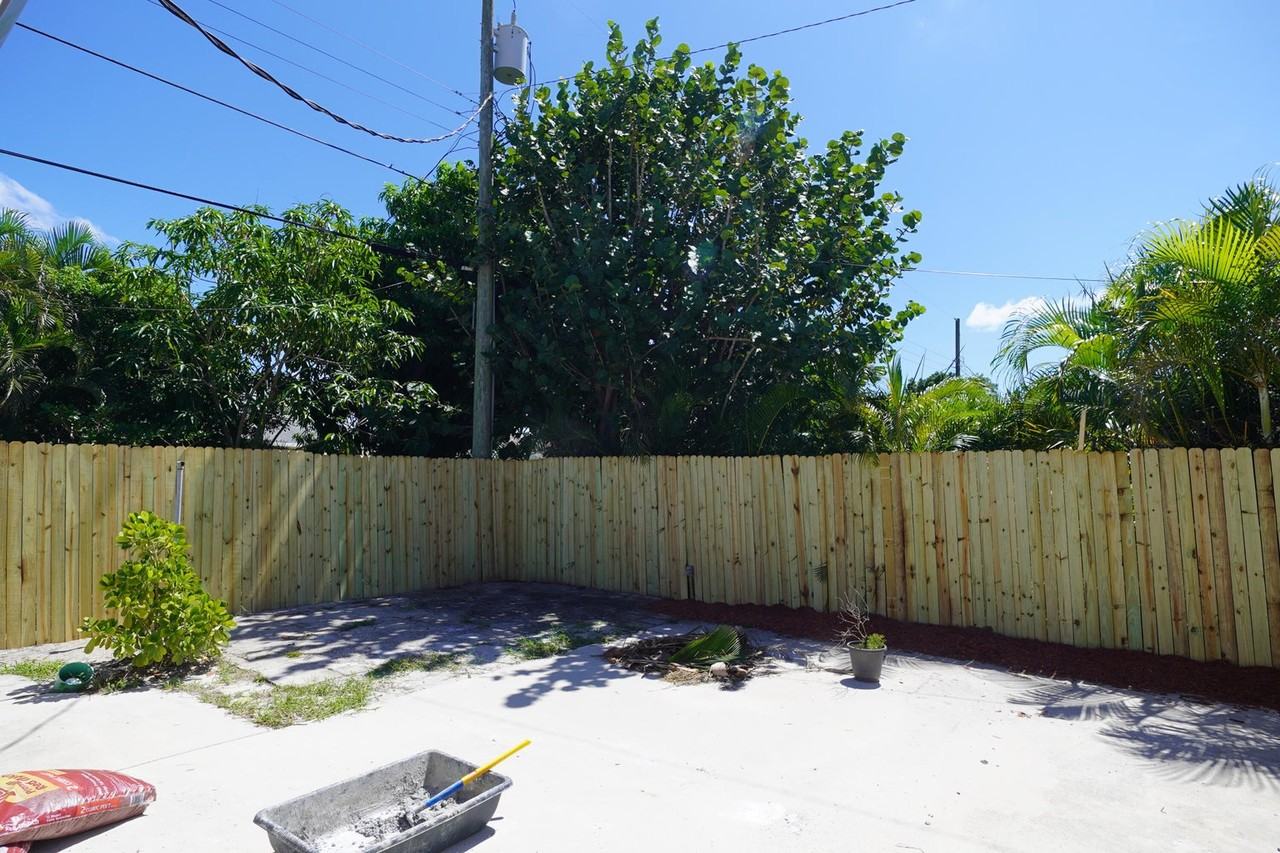 1318 N K St - Photo 2 of 7