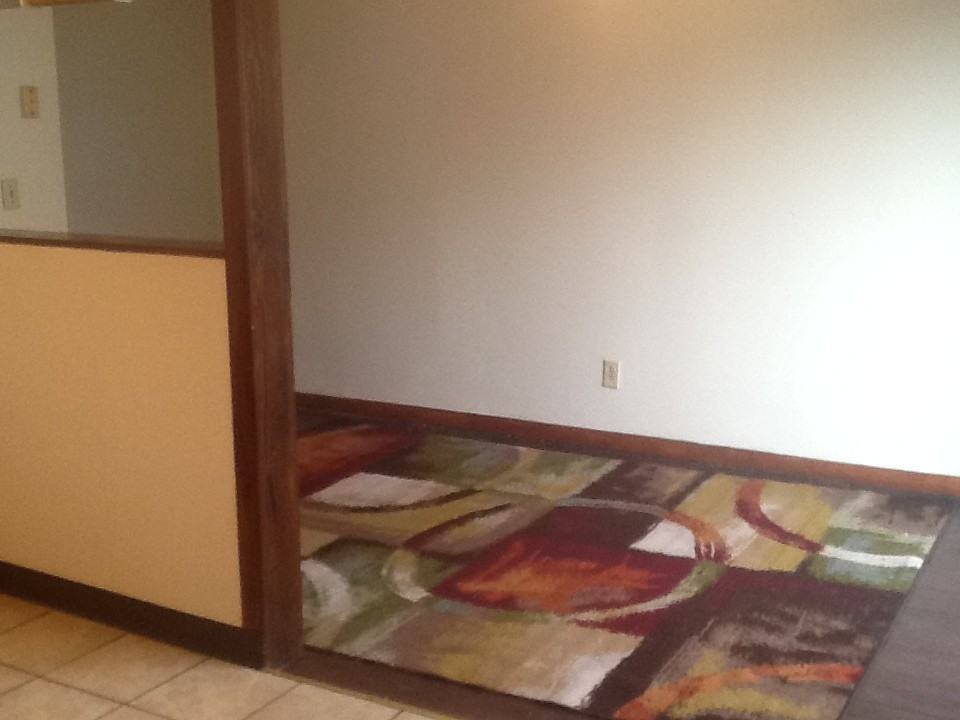 706 3rd St - Photo 3 of 7