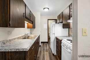 1025 W MacArthur Apartments - Photo 1 of 1