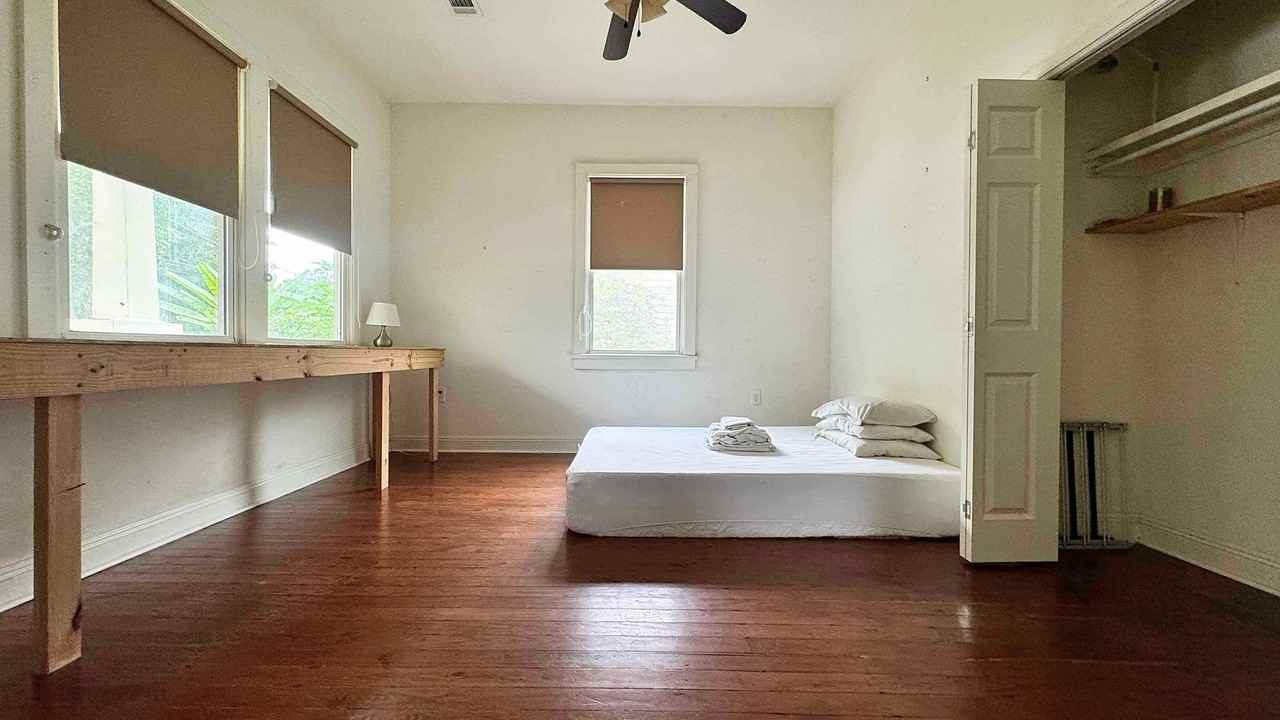 5421 Burgundy St #NA - Photo 2 of 16