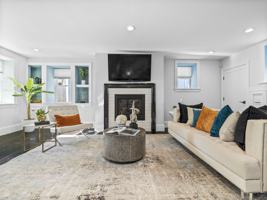 featured image of 131 Centre St #NA