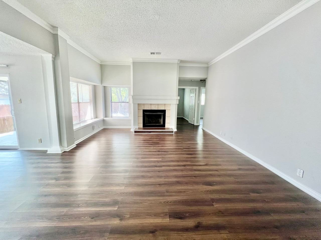 8626 Serene Ridge Dr - Photo 2 of 27
