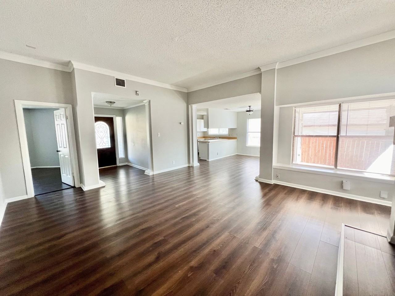8626 Serene Ridge Dr - Photo 5 of 27