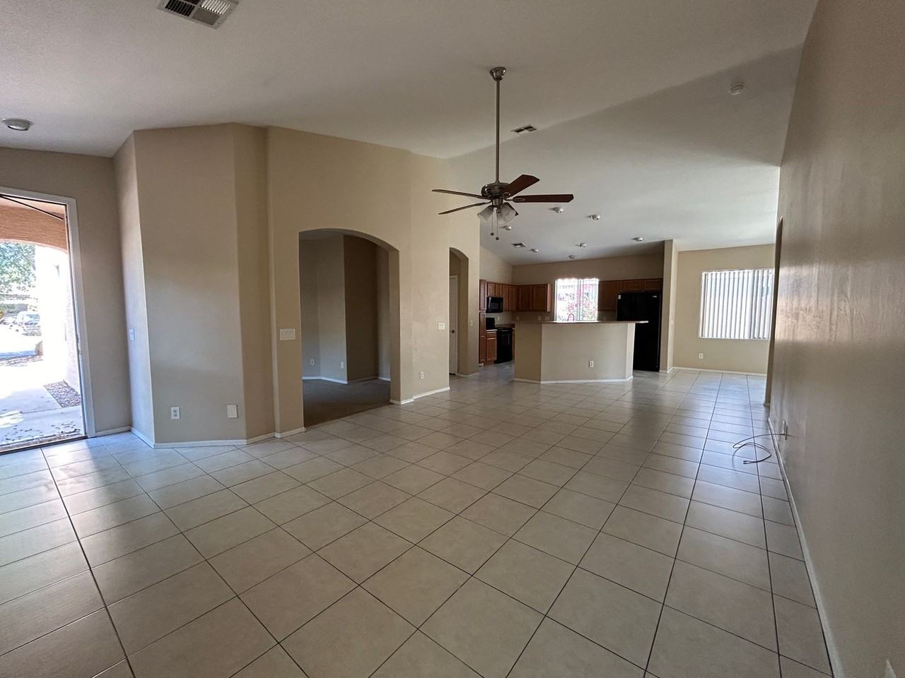 3869 S Coach House Dr - Photo 3 of 33