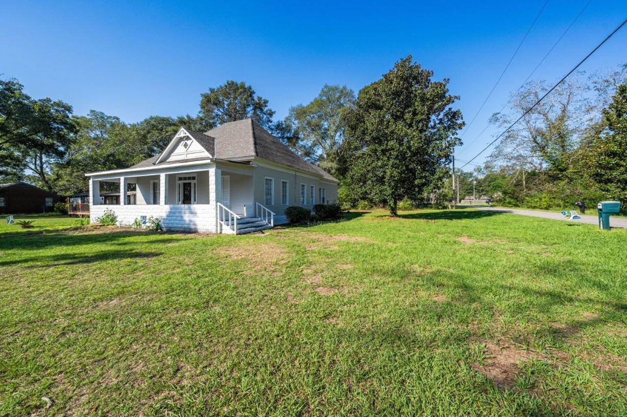 75 Fitzpatrick St - Photo 2 of 16