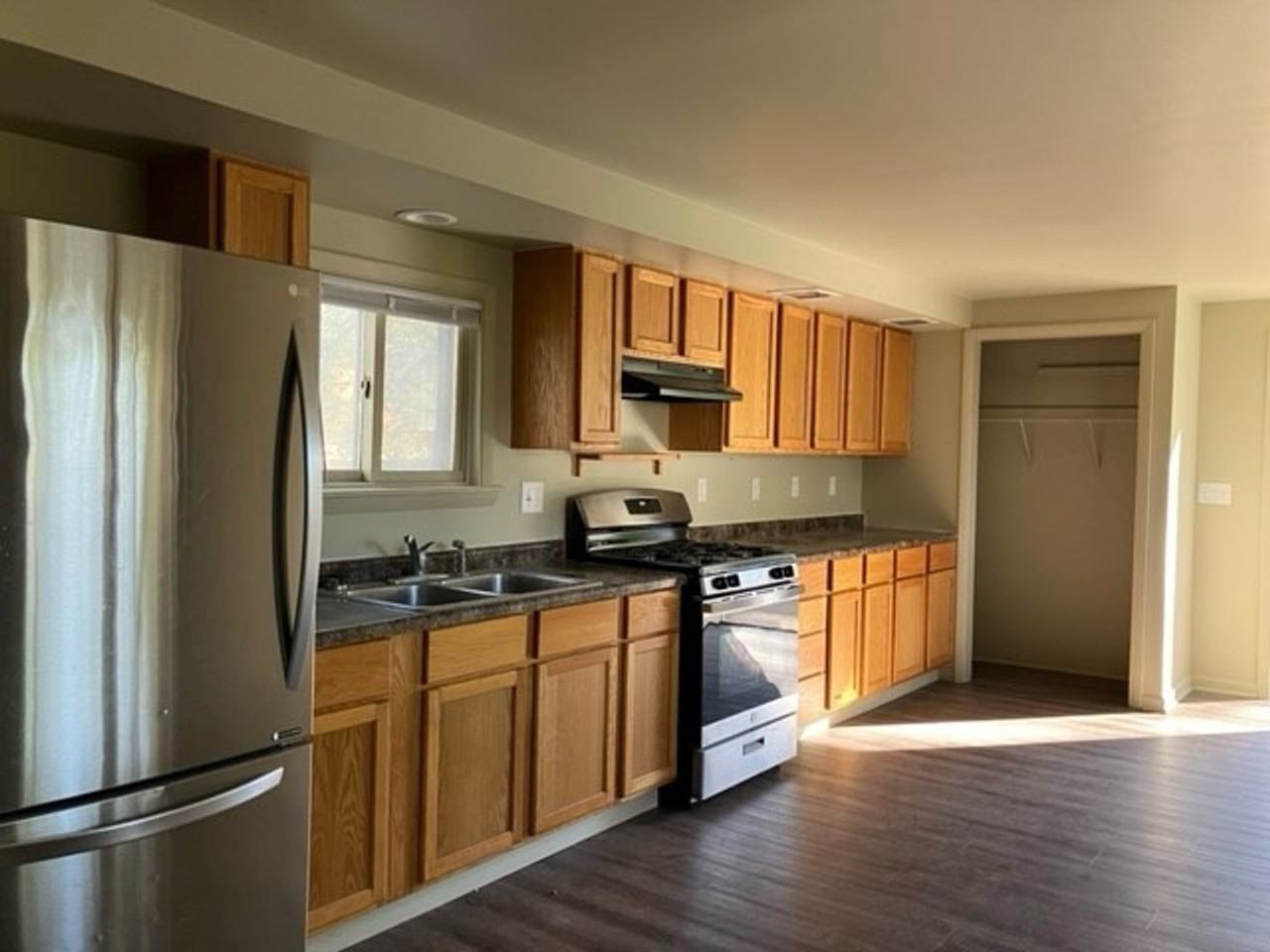 Happy Homes - 224 Martin St - Photo 3 of 16