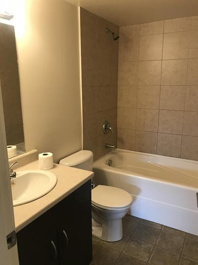 1150 Queens Ave #106 - Photo 6 of 12