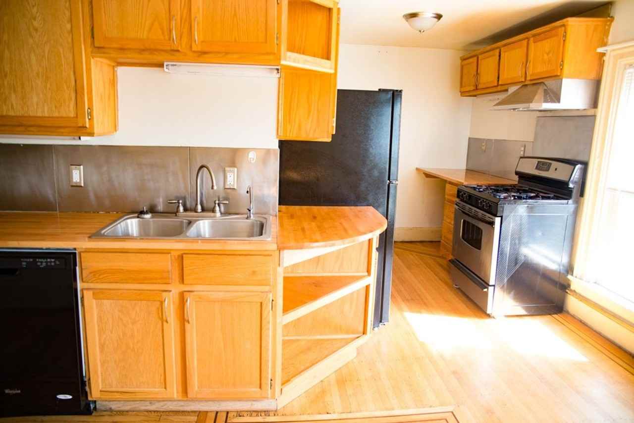 809 6th St Se - Photo 4 of 25
