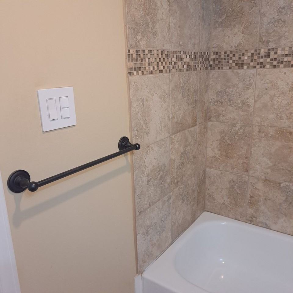 510 14th St #103 - Photo 6 of 12