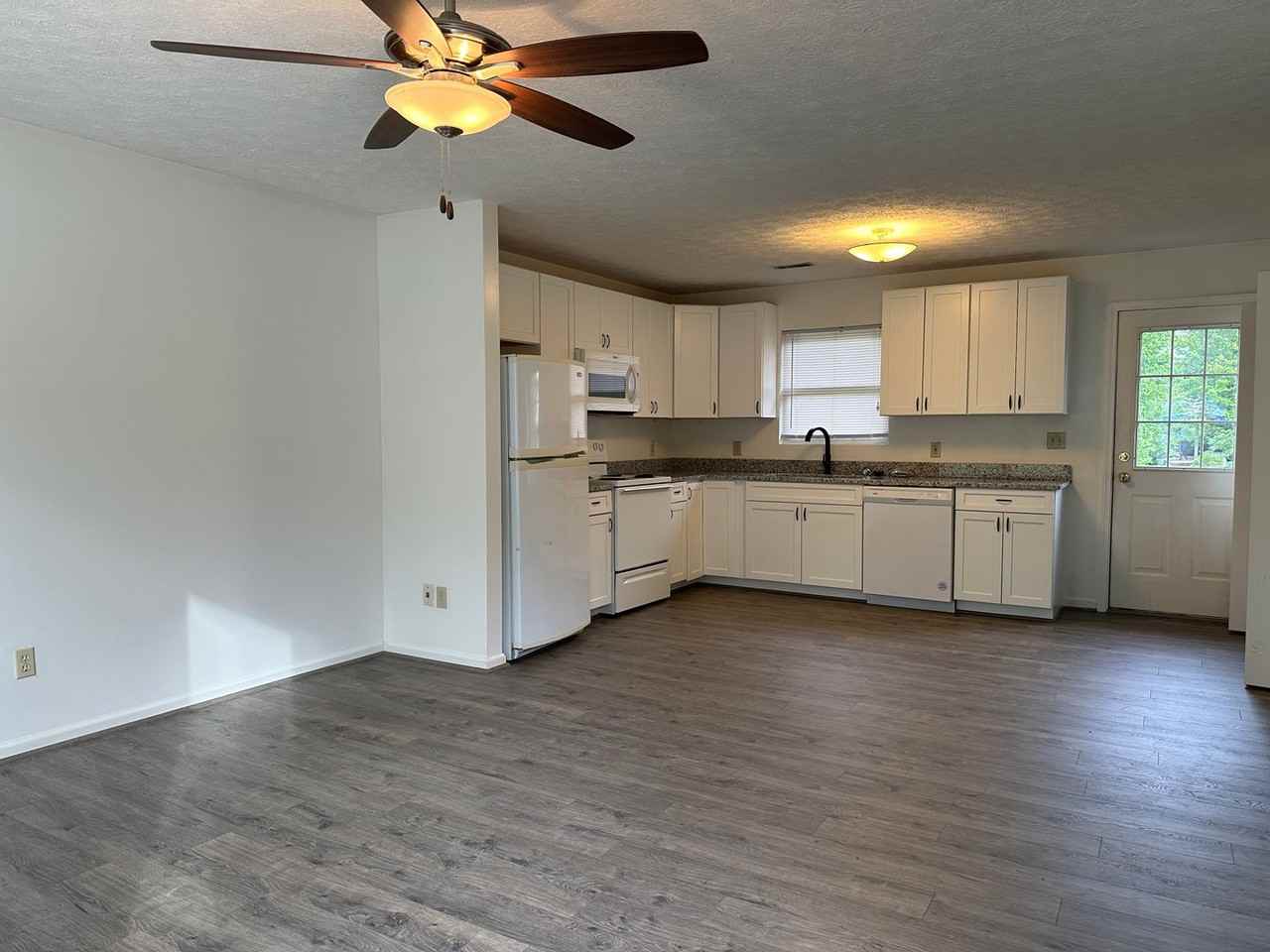 917 Giles Rd - Photo 3 of 11