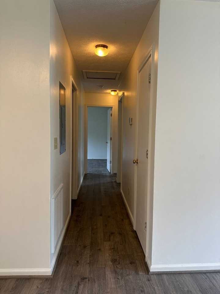 917 Giles Rd - Photo 7 of 11