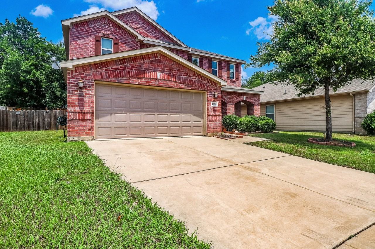 1828 Lynnwood Hills Dr - Photo 2 of 22