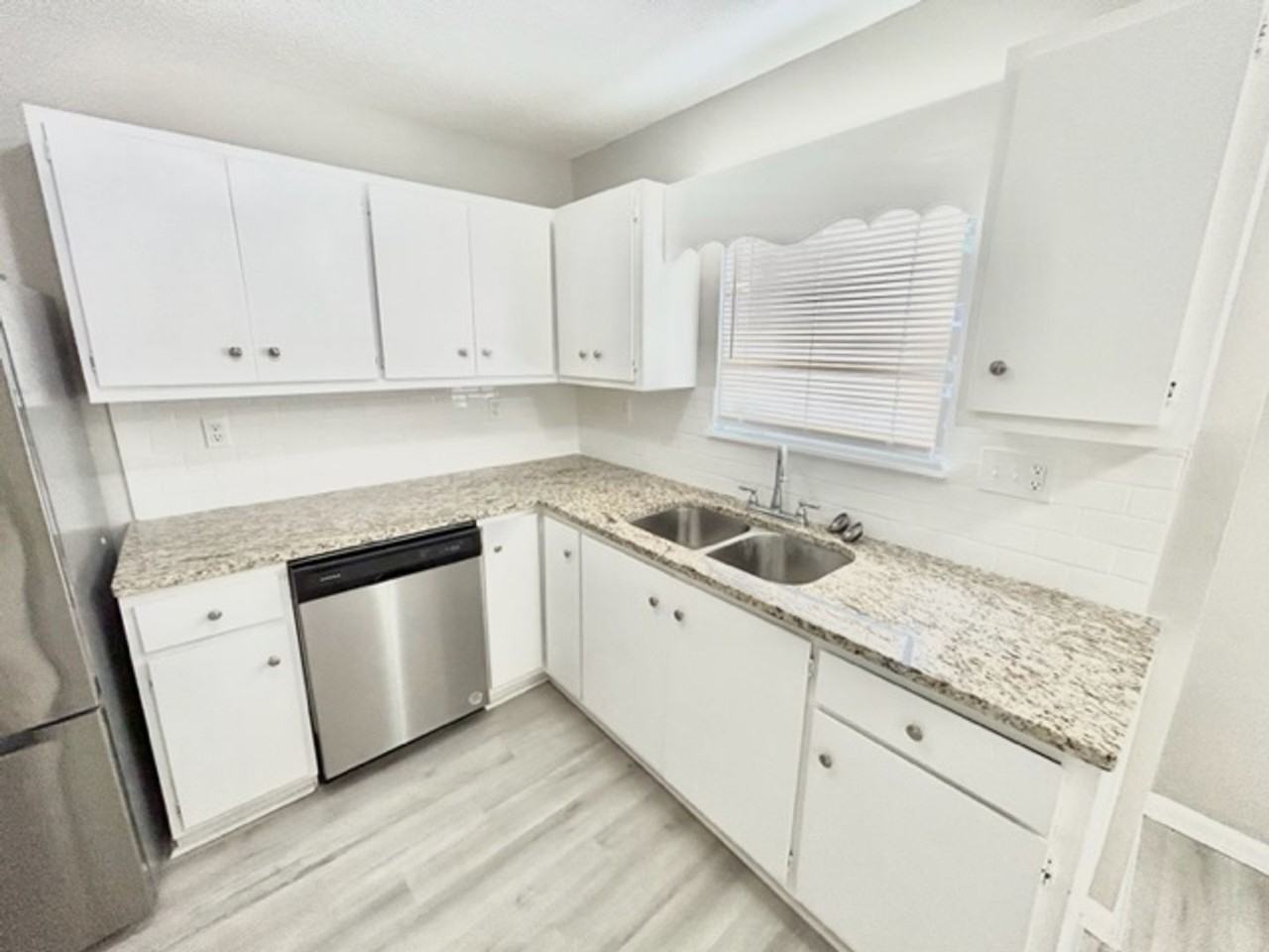 4304 Chalet Cir Nw - Photo 7 of 15