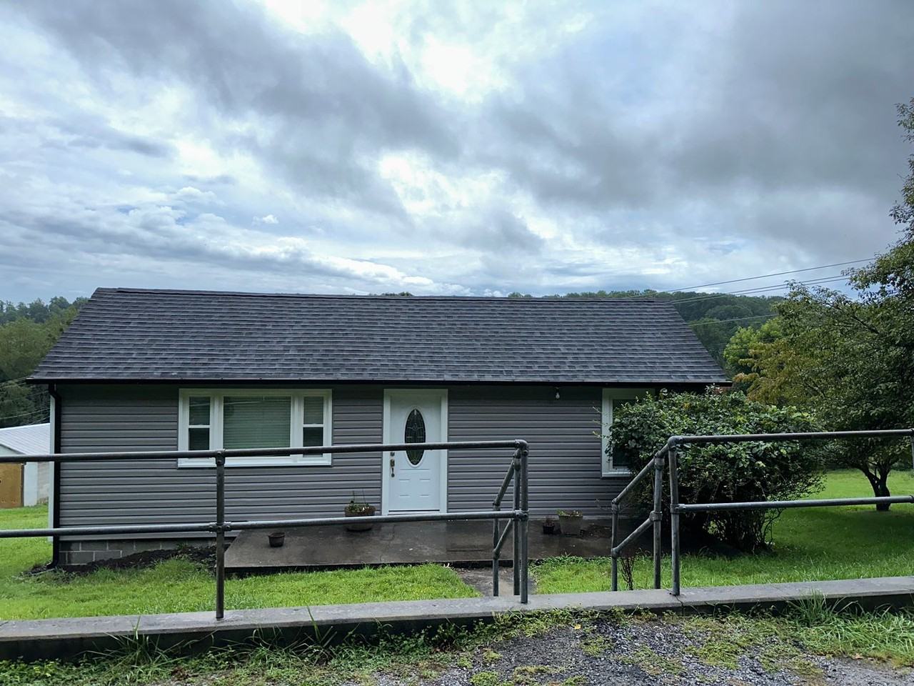 3399 Happy Hollow Rd - Photo 2 of 16
