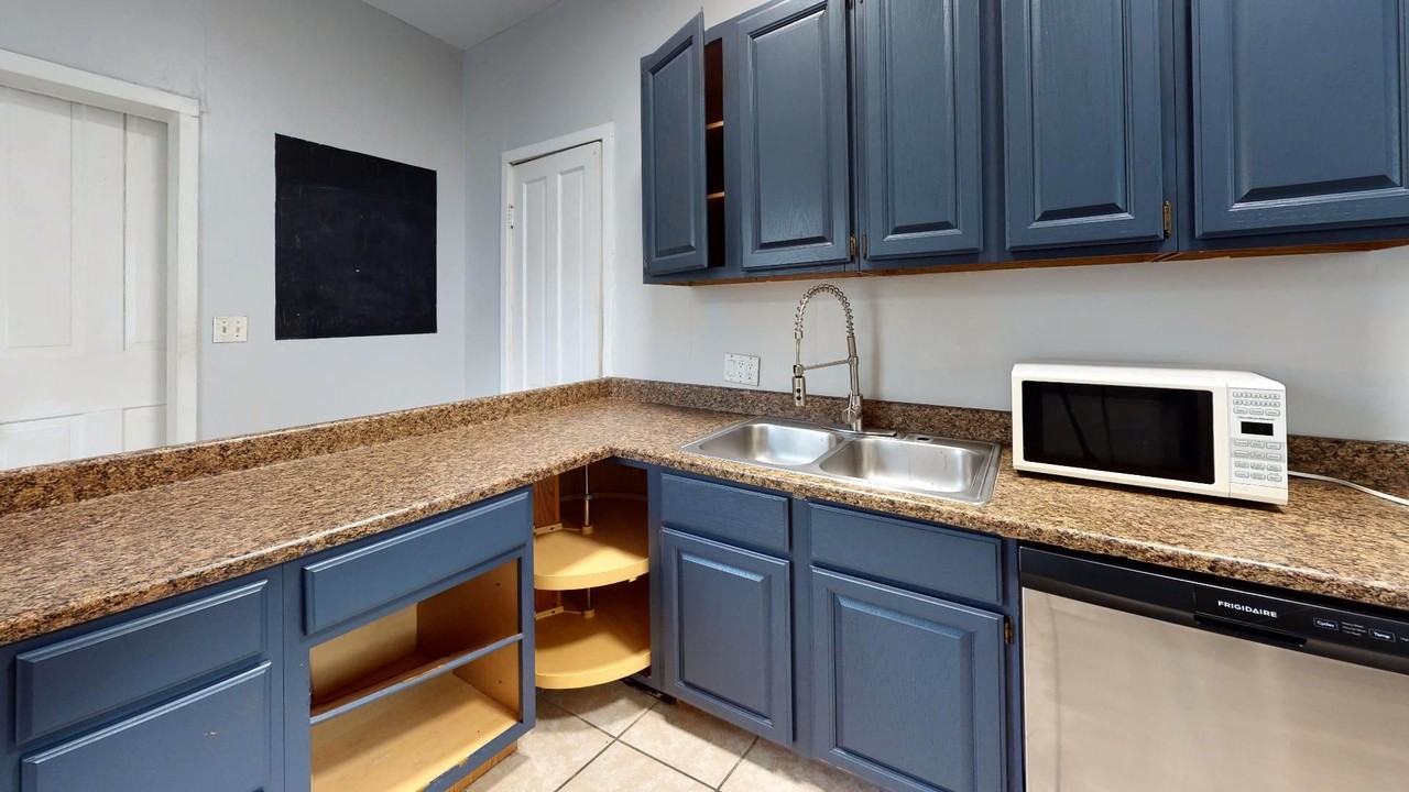 26 W Hollister St - Photo 2 of 20