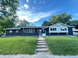 featured image of 2504 20th Ave N