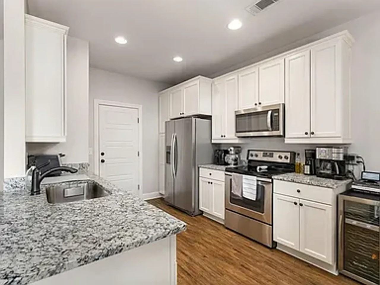 2047 Stephanie Court - Photo 6 of 17