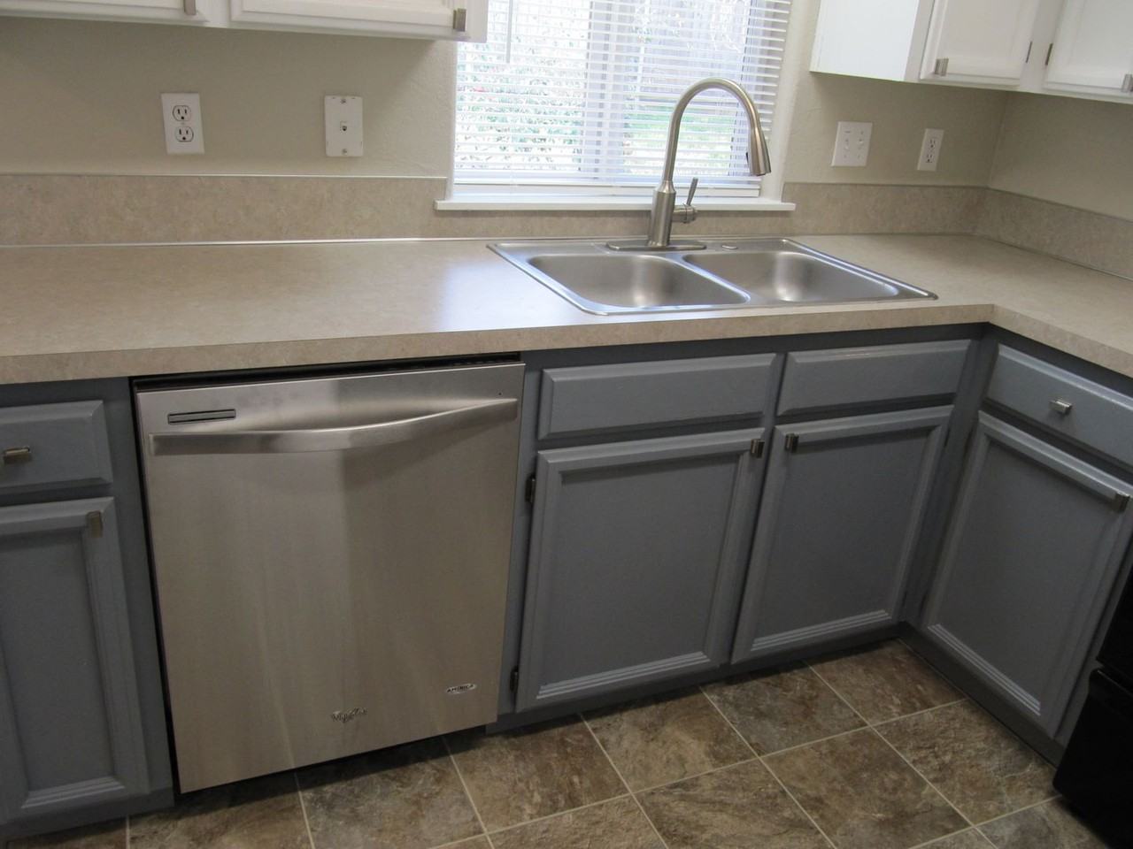 5205 9th Ct Se - Photo 6 of 20