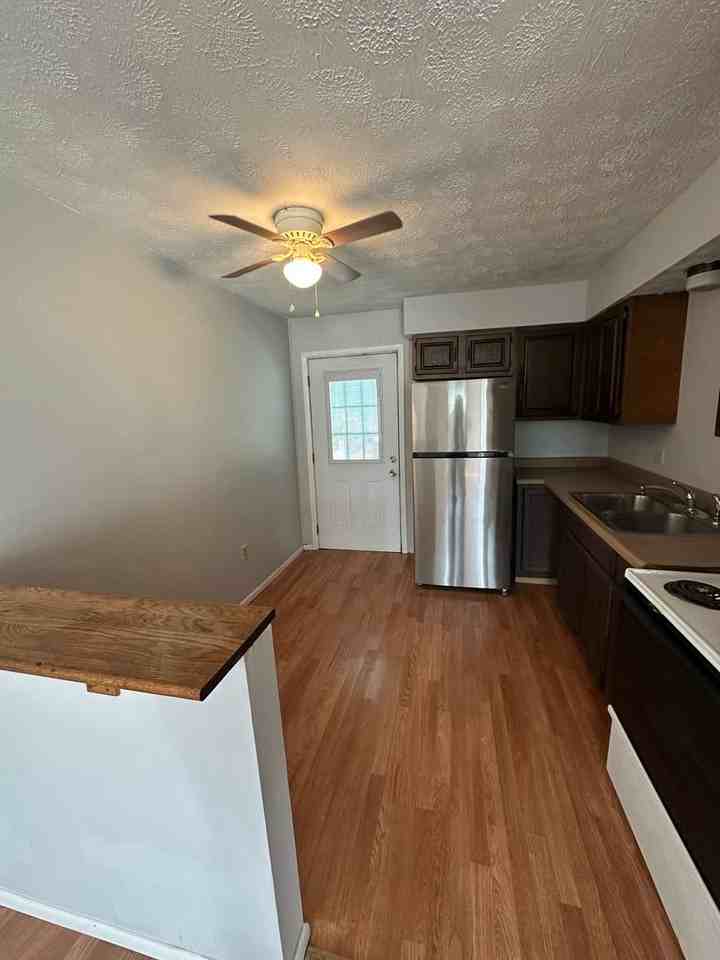 Green Valley Apartments - Photo 3 of 8